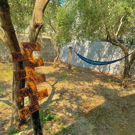 Garden House بيت للعطل
